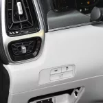 Kia Sorento 1.6L Hybrid 2023 Model Year Black Color - Thumbnail 12