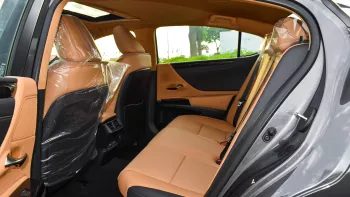 Lexus ES 300 Hybrid 2.5L V4 2023 Model Year Gray Color