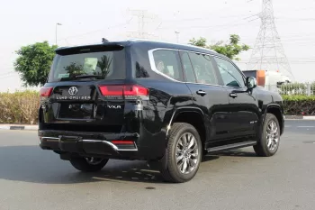 Toyota Land Cruiser VXR TWIN TURBO 2023 BRAND NEW ALFUTIEM AGENCY UNDER WARRANTY + CONTRACT SERVIC