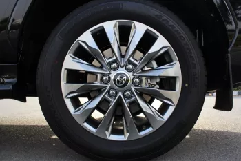 Toyota Land Cruiser VXR TWIN TURBO 2023 BRAND NEW ALFUTIEM AGENCY UNDER WARRANTY + CONTRACT SERVIC