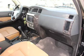 NISSAN PATROL SUPER SAFARI V6 M/T GCC SPECS DEALAR WARRANTY 2023 MODEL YEAR