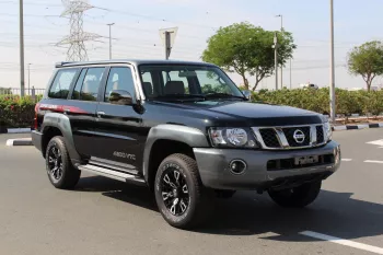 NISSAN PATROL SUPER SAFARI V6 M/T GCC SPECS DEALAR WARRANTY 2023 MODEL YEAR
