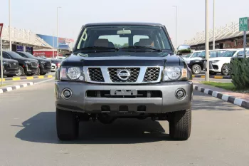 NISSAN PATROL SUPER SAFARI V6 M/T GCC SPECS DEALAR WARRANTY 2023 MODEL YEAR