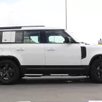 Land Rover Defender 2024 HSE V6 GCC Specs Under Warranty Contract Service Till 2029 - Thumbnail 8