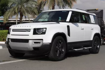 Land Rover Defender 2024 HSE V6 GCC Specs Under Warranty Contract Service Till 2029