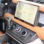 Land Rover Defender 2024 HSE V6 GCC Specs Under Warranty Contract Service Till 2029 - Thumbnail 14