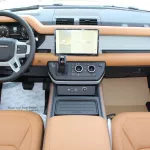 LAND ROVER DEFENDER 2024 HSE 90 P400 V6 GCC SPECS WARRANTY / CONTRACT SERVICE - Thumbnail 13