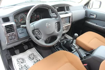 Nissan Patrol SUPER Safari 2023 MODEL ALRWOSTOMANI AGENCY BRAND NEW UNDER WARRANTY TILL 2026 OR 100,000 KM