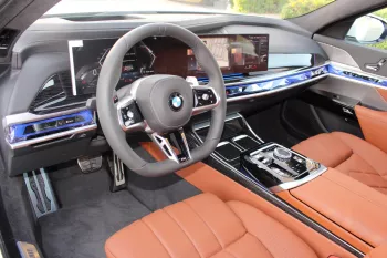 BMW  740 I M KIT  Series 2023 MODEL ABU DHABI MOTORS AGENCY 5 YEARS WARRANTY + SERVICE CONTRACT FULL OPTION