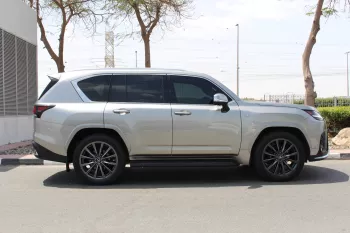 LEXUS LX600 F SPORT UNDER WARRANTY / CONTRACT SERVIC FROM ALFUTIM AGENCY 2022 MODEL