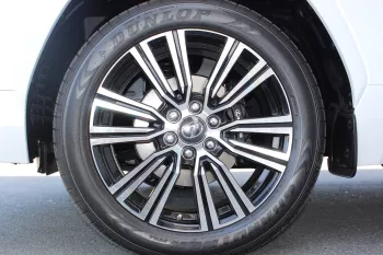 LEXUS LX600 SIGNATUER ASHWOOD 2023 MODEL YEAR ALFUTAIM AGENCY BRAND NEW UNDER WARRANTY / CONTRACT SERVICE