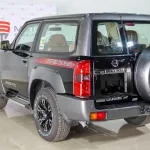 Nissan Patrol Super Safari V8 A/T GCC 2023 Model Year - Thumbnail 7