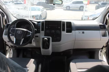 TOYOTA HIACE 3.5L PETROL MODEL 2023 MANUAL TRANSMISSION 