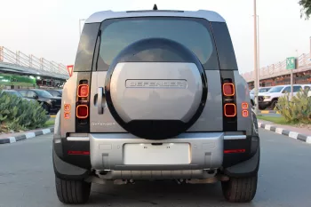 LAND ROVER DEFFENDER HSE V6 2024 GCC SPECS ALTAYER AGENCY BRAND NEW UNDER WARRANTY + CONTRACT SERVICE