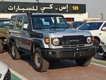2024 Toyota Land Cruiser Hard Top LC76 4.5L V8 4WD Diesel Full Option 5 Door M/T