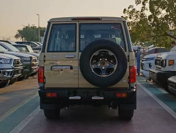 Toyota Land Cruiser LX Hard Top LC76 4.5L V8 Diesel Full Option 5 Door M/T 2024 Model Year
