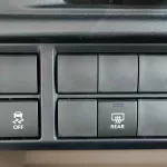 Toyota Land Cruiser LX Hard Top LC76 4.5L V8 Diesel Full Option 5 Door M/T 2024 Model Year - Thumbnail 9