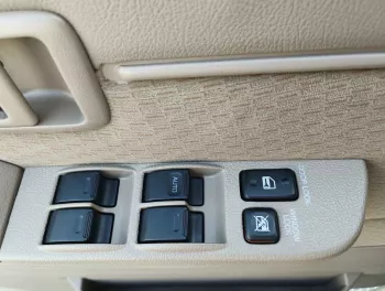 Toyota Land Cruiser LX Hard Top LC76 4.5L V8 Diesel Full Option 5 Door M/T 2024 Model Year