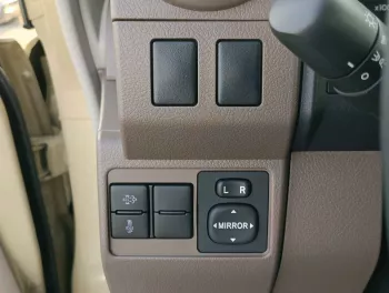 Toyota Land Cruiser LX Hard Top LC76 4.5L V8 Diesel Full Option 5 Door M/T 2024 Model Year