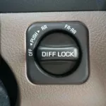 Toyota Land Cruiser LX Hard Top LC76 4.5L V8 Diesel Full Option 5 Door M/T 2024 Model Year - Thumbnail 14