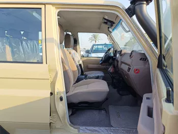 Toyota Land Cruiser LX Hard Top LC76 4.5L V8 Diesel Full Option 5 Door M/T 2024 Model Year