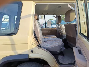 Toyota Land Cruiser LX Hard Top LC76 4.5L V8 Diesel Full Option 5 Door M/T 2024 Model Year
