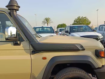 Toyota Land Cruiser LX Hard Top LC76 4.5L V8 Diesel Full Option 5 Door M/T 2024 Model Year