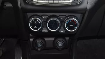 SUZUKI SWIFT 1.2L V4 2024 MODEL WHITE COLOR