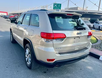 Jeep Cherokee Limited V6 4WD 2015 Model Year Gold Color