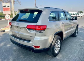 Jeep Cherokee Limited V6 4WD 2015 Model Year Gold Color