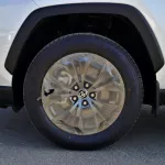 TOYOTA RAV4 XLE 2.0L AWD 2024 MODEL YEAR - Thumbnail 4