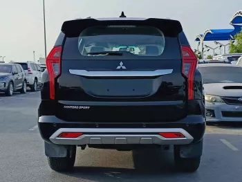 Mitsubishi Montero Sport Mid Option 3.0L V6 4WD 2023 Model Year 