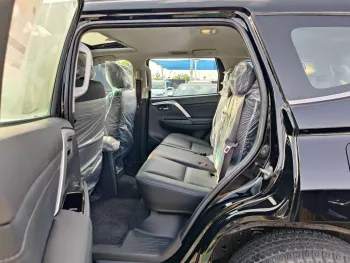 Mitsubishi Montero Sport Mid Option 3.0L V6 4WD 2023 Model Year 