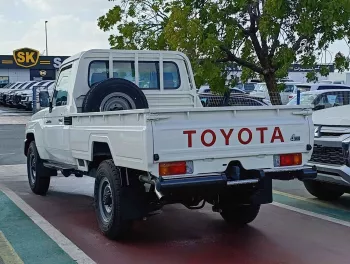 Toyota Land Cruiser Pick up Single Cab 4.2L V6 Disel 4WD 2023 Model Year