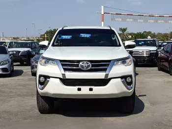 Toyota Fortuner SR5 2.7L V4 4WD 2019 Model Year White Color 