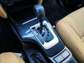 Toyota Fortuner SR5 2.7L V4 4WD 2019 Model Year White Color 