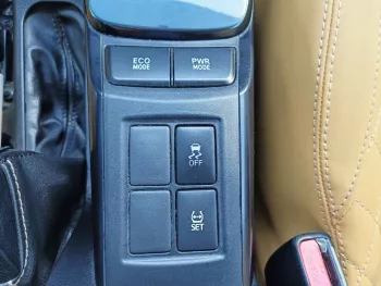 Toyota Fortuner SR5 2.7L V4 4WD 2019 Model Year White Color 