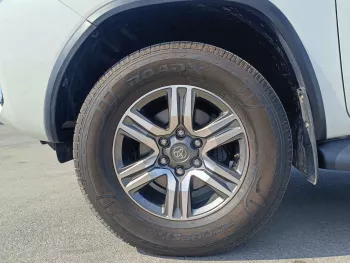 Toyota Fortuner SR5 2.7L V4 4WD 2019 Model Year White Color 