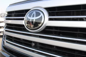 LHD - TOYOTA LANDCRUISER 300 3.3L DIESEL VX+ 2023 MODEL YEAR