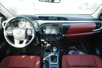 TOYOTA HILUX 2.7 AT FULL OPTION 2024 MODEL YEAR WHITE