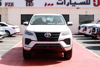Toyota Fortuner 2.7 AT Climate Control 2024 Model Year White