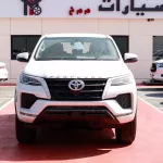 Toyota Fortuner 2.7 AT Climate Control 2024 Model Year White - Thumbnail 2
