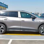 Volkswagen ID.6 CROZZ PRO 2022 electric car - Thumbnail 4