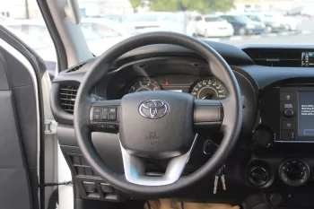 TOYOTA HILUX 2.7L PETROL 4WD MANUAL 2023 MODEL YEAR WHITE