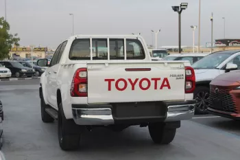 TOYOTA HILUX SRS 2.7L PETROL 4WD 2023 MODEL YEAR WHITE