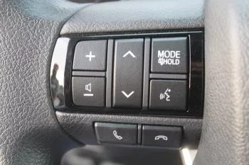 TOYOTA HILUX SRS 2.7L PETROL 4WD 2023 MODEL YEAR WHITE