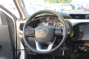 TOYOTA HILUX SRS 2.7L PETROL 4WD 2023 MODEL YEAR WHITE