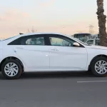 HYUNDAI ELANTRA 1.6 L PETROL 2WD COMFORT 2024 MODEL YEAR - Thumbnail 3