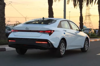 HYUNDAI ELANTRA 1.6 L PETROL 2WD COMFORT 2024 MODEL YEAR