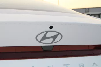 HYUNDAI ELANTRA 1.6 L PETROL 2WD COMFORT 2024 MODEL YEAR